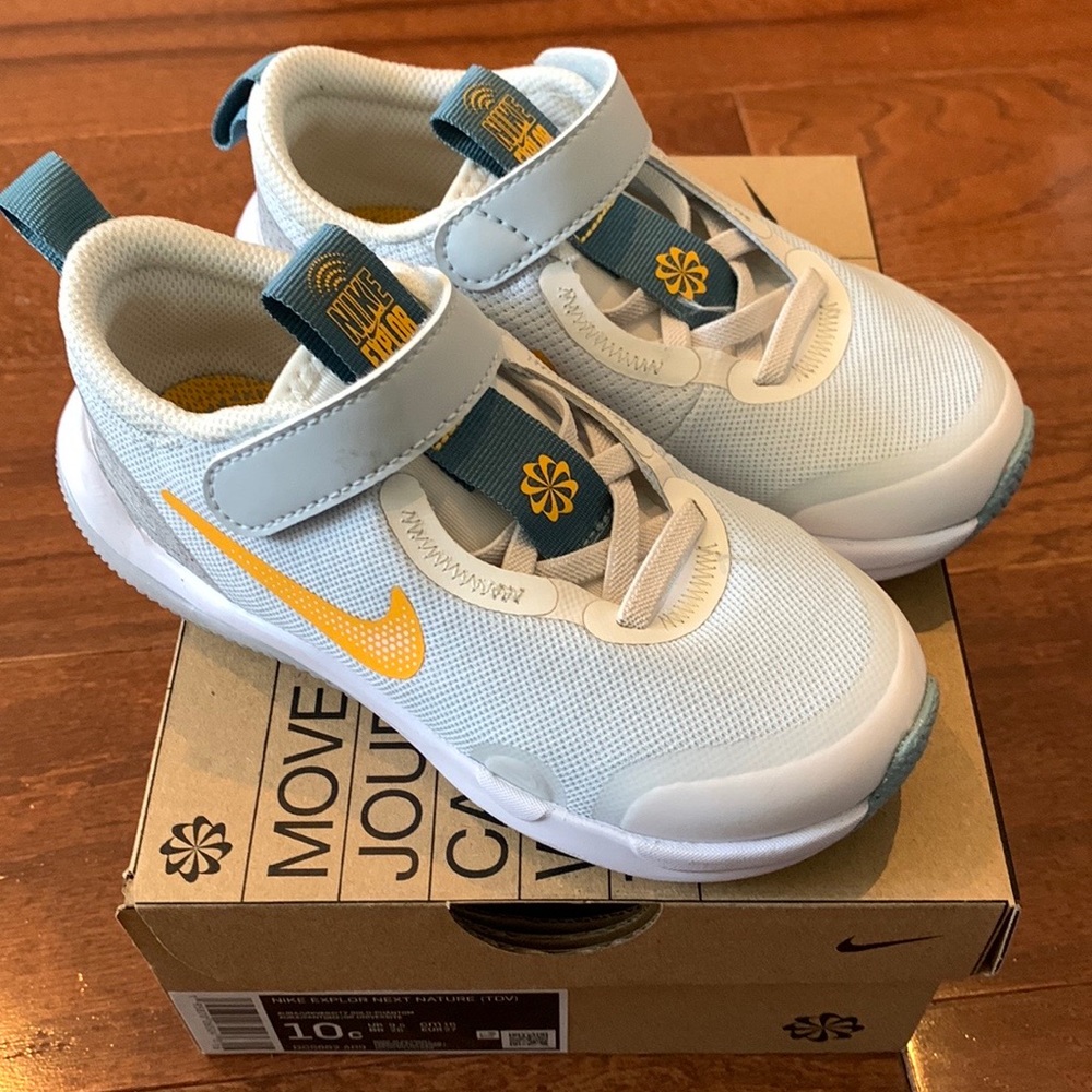 New Nike Explor Next Nature sneakers